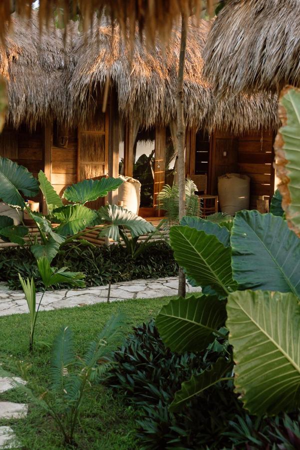 Sumba Beach House Waikabubak Exterior foto