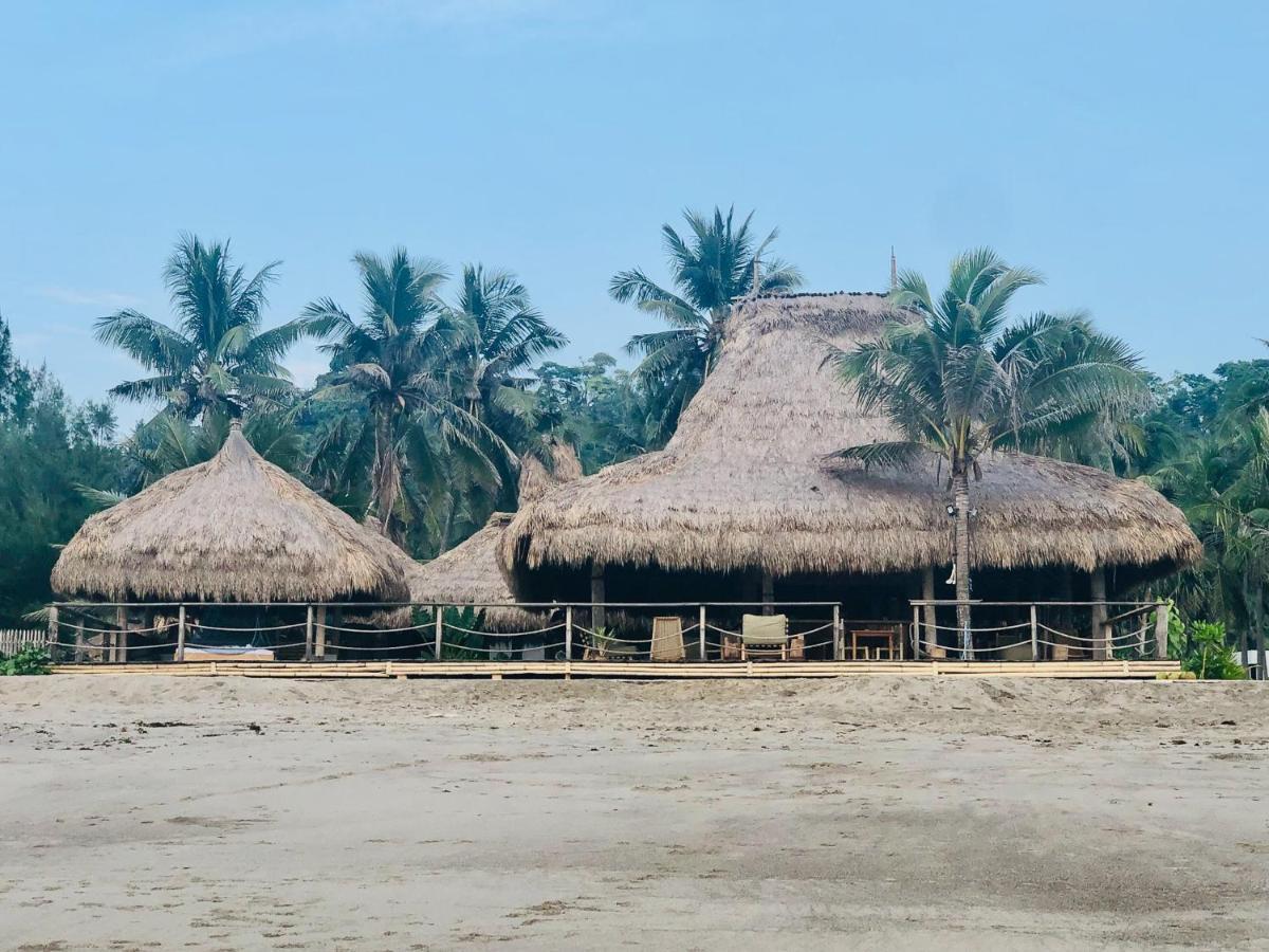 Sumba Beach House Waikabubak Exterior foto